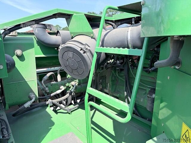 Комбайн John Deere W540 mit Raspvorsatz