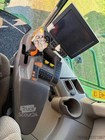 Kombajn za žetvu John Deere S 790