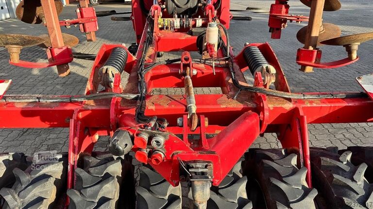 Déchaumeur Horsch Tiger 8AS