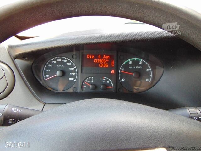 Transporter mit Koffer IVECO Daily 35 S 11 A / P Maxi Postkoffer Regalsystem