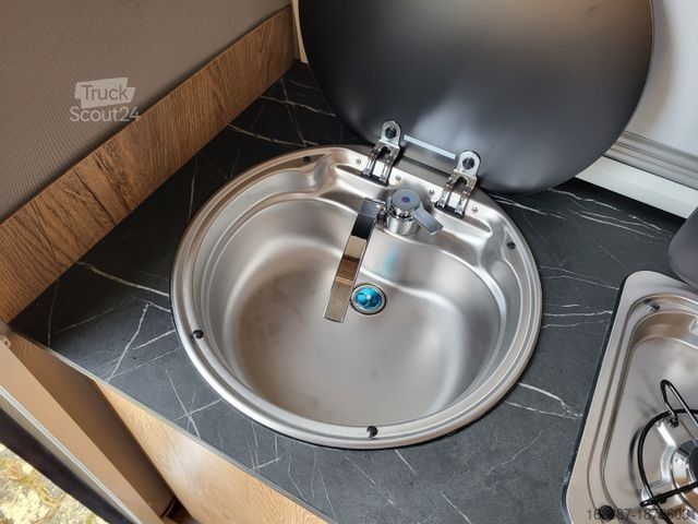 Караван NIEWIADOW N 126 NT  -  Nr. 206  (2)