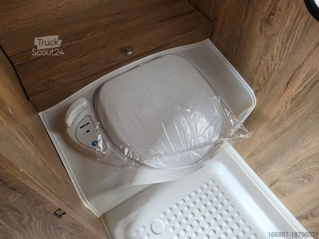 Караван NIEWIADOW N 126 NT  -  Nr. 206  (2)