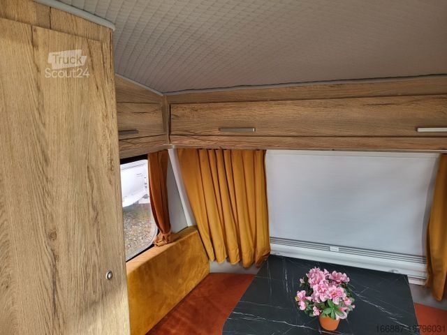 Караван NIEWIADOW N 126 NT  -  Nr. 206  (2)