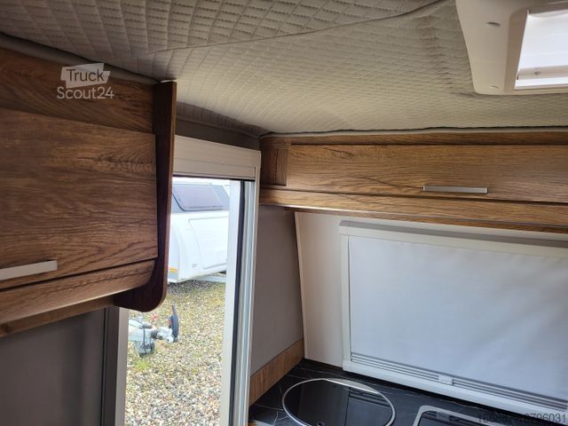 Караван NIEWIADOW N 126 NT  -  Nr. 206  (2)