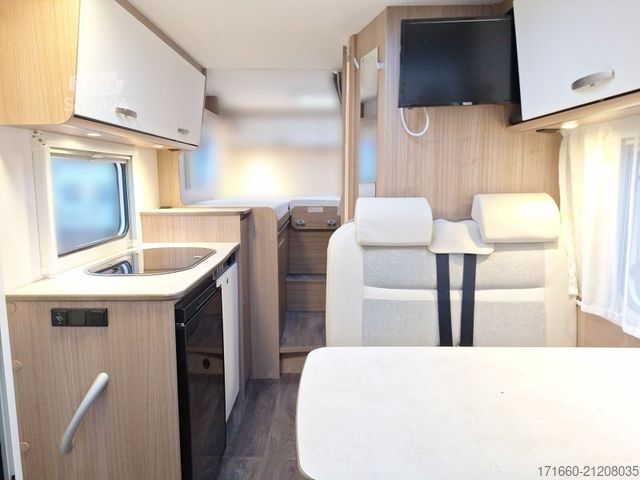 Полуинтегрированный автодом CARADO Europa V 337