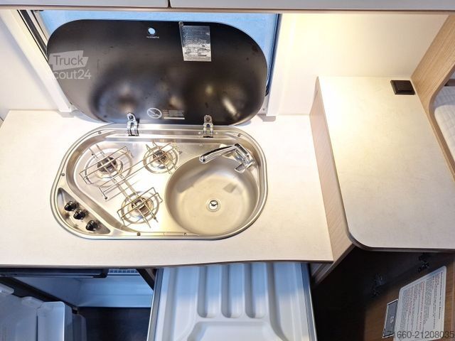 Полуинтегрированный автодом CARADO Europa V 337