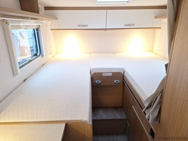 Полуинтегрированный автодом CARADO Europa V 337