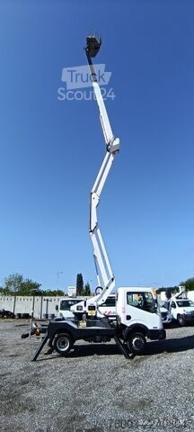 κλειστό βαν Nissan Cabstar Palfinger P200A - 20m - 200 kg
