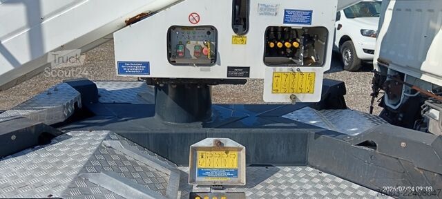 κλειστό βαν Nissan Cabstar Palfinger P200A - 20m - 200 kg