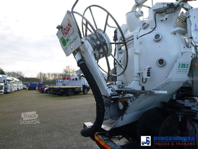 Kolkenzuiger Scania P124-420 6x2 vacuum tank 10.5 m3