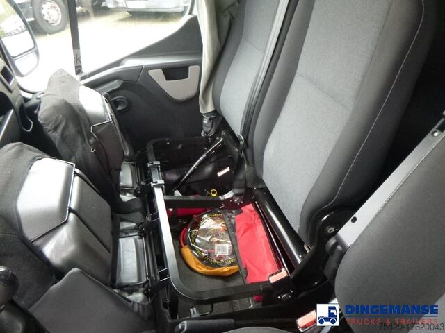 Bakwagen Renault Master 170 dci 4x2 curtain side van