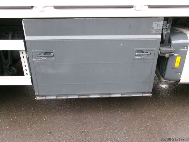 Camion de boissons MERCEDES-BENZ 2646 Actros*7,7 m Schwenkwand*Lift/Lenk*LBW*Navi