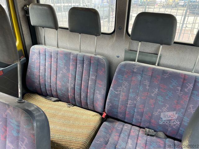 Pick-up furgon MERCEDES-BENZ Vario 614 D