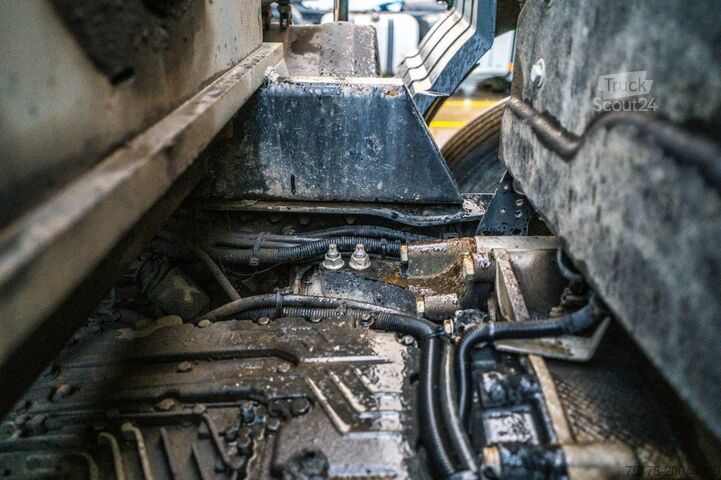 Tipper with crane MAN TGS 35.460 BL - HIAB X-HIDUO 228 E-3 (DAMAGED)