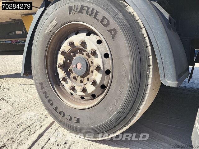 Chladírenská/mrazírenská přeprava Kögel S24-4 3 axles Blumenbreit Palettenkasten