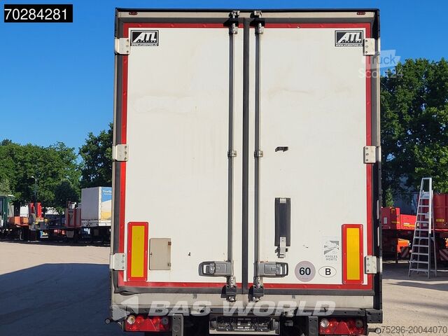 Transport refrigerat/congelat Schmitz SCB*S3B 3 axles Tailgate LBW Blumenbreit