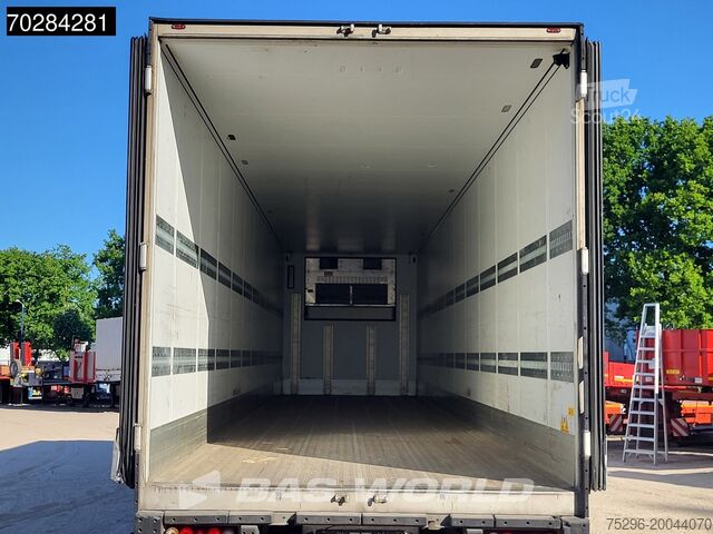Transport refrigerat/congelat Schmitz SCB*S3B 3 axles Tailgate LBW Blumenbreit