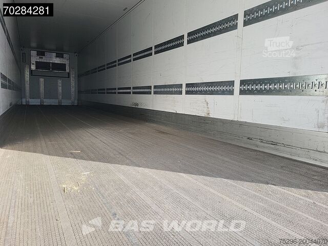 Transport refrigerat/congelat Schmitz SCB*S3B 3 axles Tailgate LBW Blumenbreit
