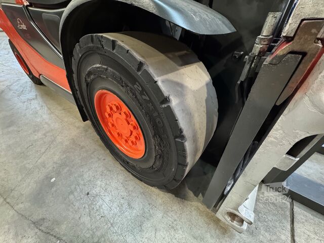 Chariot élévateur Linde H 35T-01 [ID: 241]
