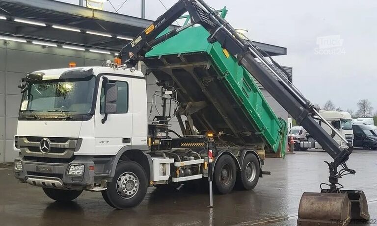 رافعة برجية Mercedes-Benz Actros 2646 K 6x4 Actros 2646 K 6x4, Kran, Retarder, beidseitig Bordmatik, Hiab 122BS-2 HiDuo, Funk