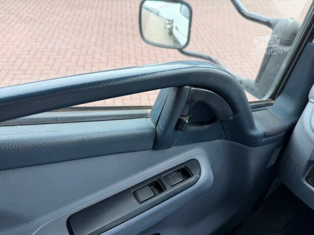 Roll-off tipper truck Mitsubishi Canter Fuso 7C18 4x2 Canter Fuso 7C18 4x2, City-Abroller