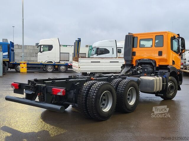 Châssis de camion Iveco-Magirus X-Way AD300X42Z 6x4 X-Way AD300X42Z 6x4, Motorabtrieb, Mulde ca. 11m³
