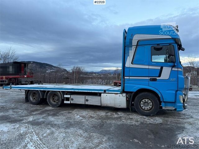 Платформенный трейлер DAF XF 510 6x2
