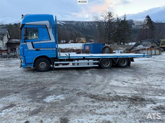 Платформенный трейлер DAF XF 510 6x2