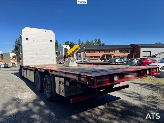 Платформенный трейлер MAN TGX 580 Flatbed truck.