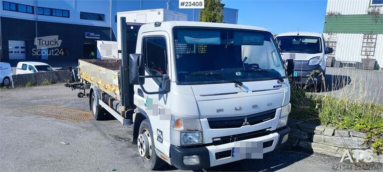 Платформенный трейлер Mitsubishi Fuso Canter 4x2 flatbed truck for sale as a repair