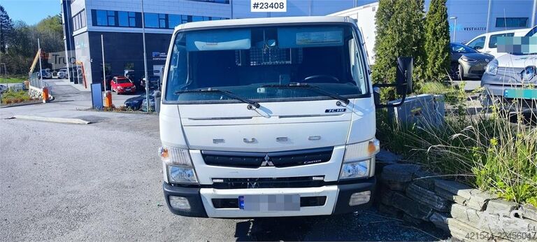 Платформенный трейлер Mitsubishi Fuso Canter 4x2 flatbed truck for sale as a repair