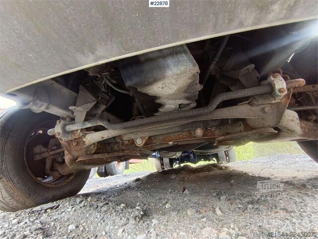 Plattformtrailer Mercedes-Benz 616 CDI 5-seater flatbed truck as a repair object