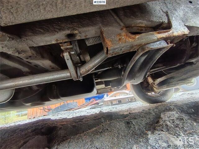 Plattformtrailer Mercedes-Benz 616 CDI 5-seater flatbed truck as a repair object