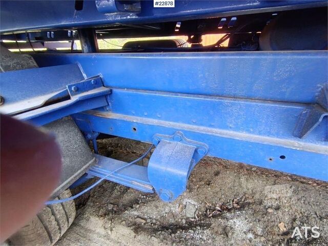 Plattformtrailer Mercedes-Benz 616 CDI 5-seater flatbed truck as a repair object