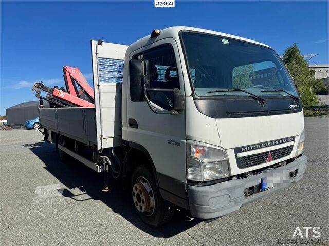 Платформенный трейлер Mitsubishi Fuso Canter Flatbed Truck with Rear-Mounted Crane