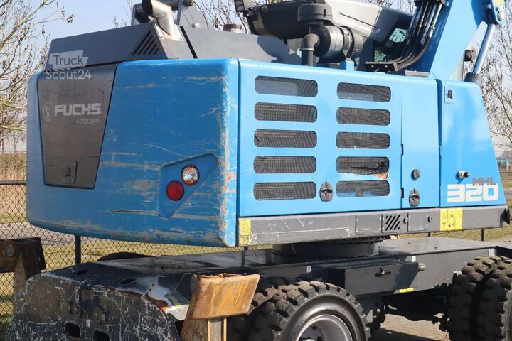 Excavadora de ruedas Fuchs MHL 320 | PEEL GRAB | UMSCHLAG | GOOD TIRES