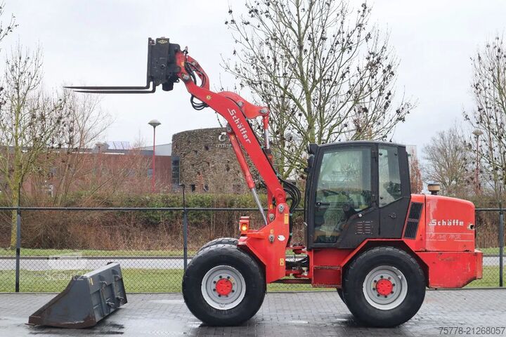 Loader Schäffer 8082 | FORKS | BUCKET | EXTRA FUNCTION