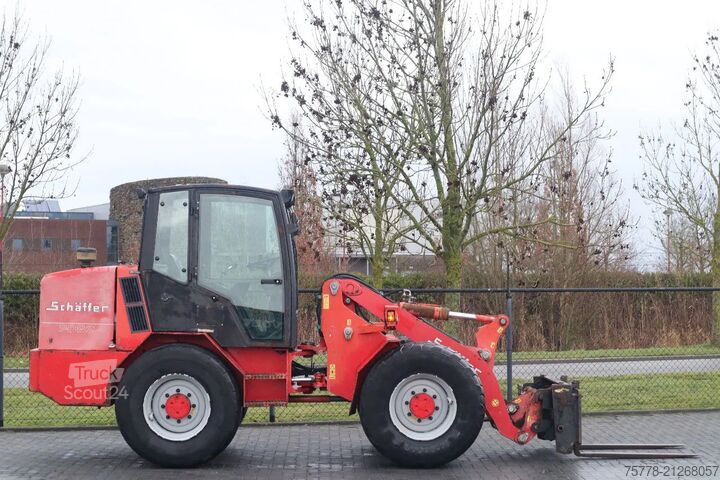 Loader Schäffer 8082 | FORKS | BUCKET | EXTRA FUNCTION
