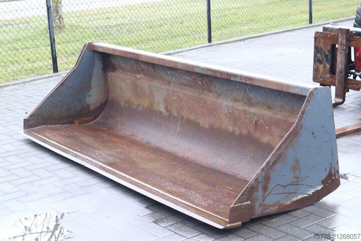 Loader Schäffer 8082 | FORKS | BUCKET | EXTRA FUNCTION