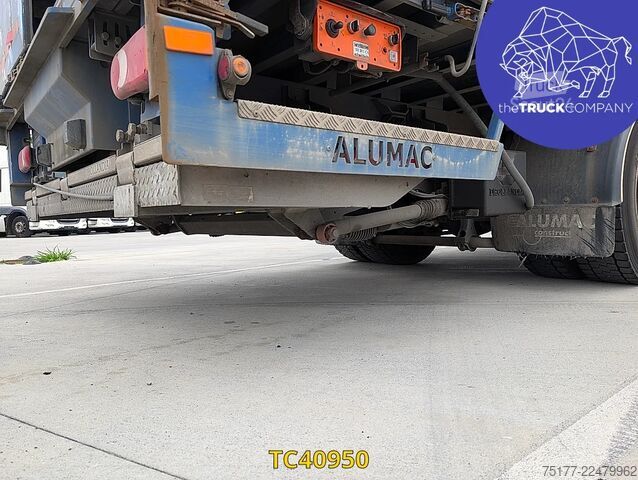 انزلاق القماش المشمع Iveco EuroCargo 180 E28