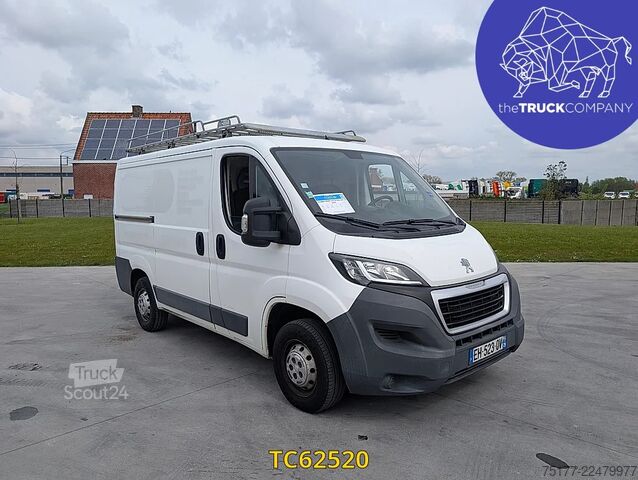 Bestelwagen Peugeot Boxer 3t3 2l blue hdi 110 pack