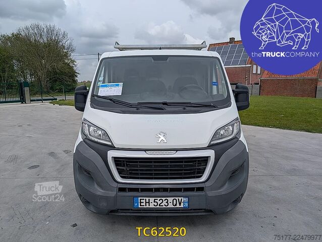 Bestelwagen Peugeot Boxer 3t3 2l blue hdi 110 pack
