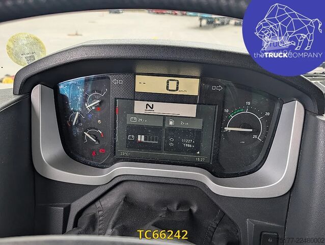 Standard-SZM Renault T 520