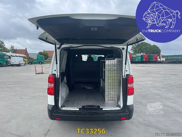 Panelvan Opel Vivaro 2.0 CDTI DUBBELE CABINE - 5 ZITPLAATSEN