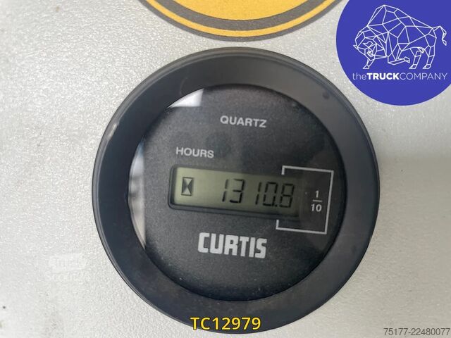 Løfteplattform Renault Master 145.35 klubb