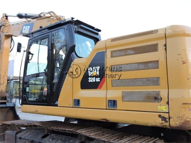 Chain excavator CATERPILLAR 320GC