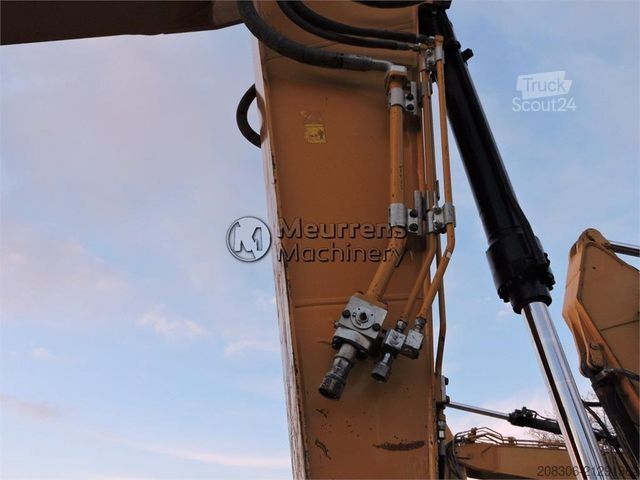 Chain excavator CATERPILLAR 320GC
