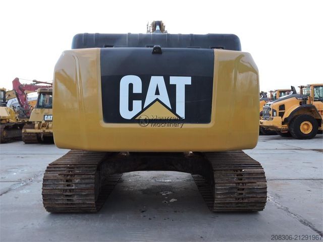 Chain excavator CATERPILLAR 324EL