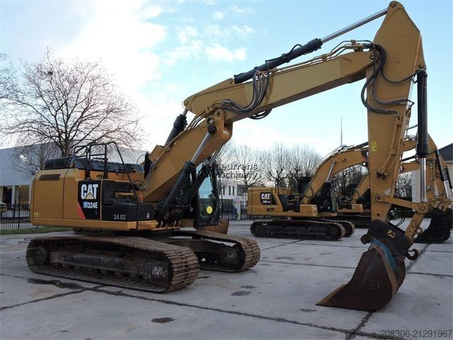 Chain excavator CATERPILLAR 324EL