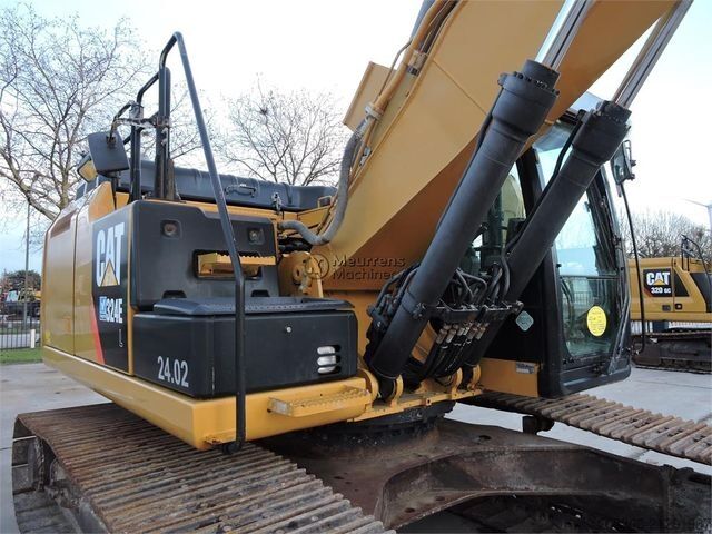 Chain excavator CATERPILLAR 324EL